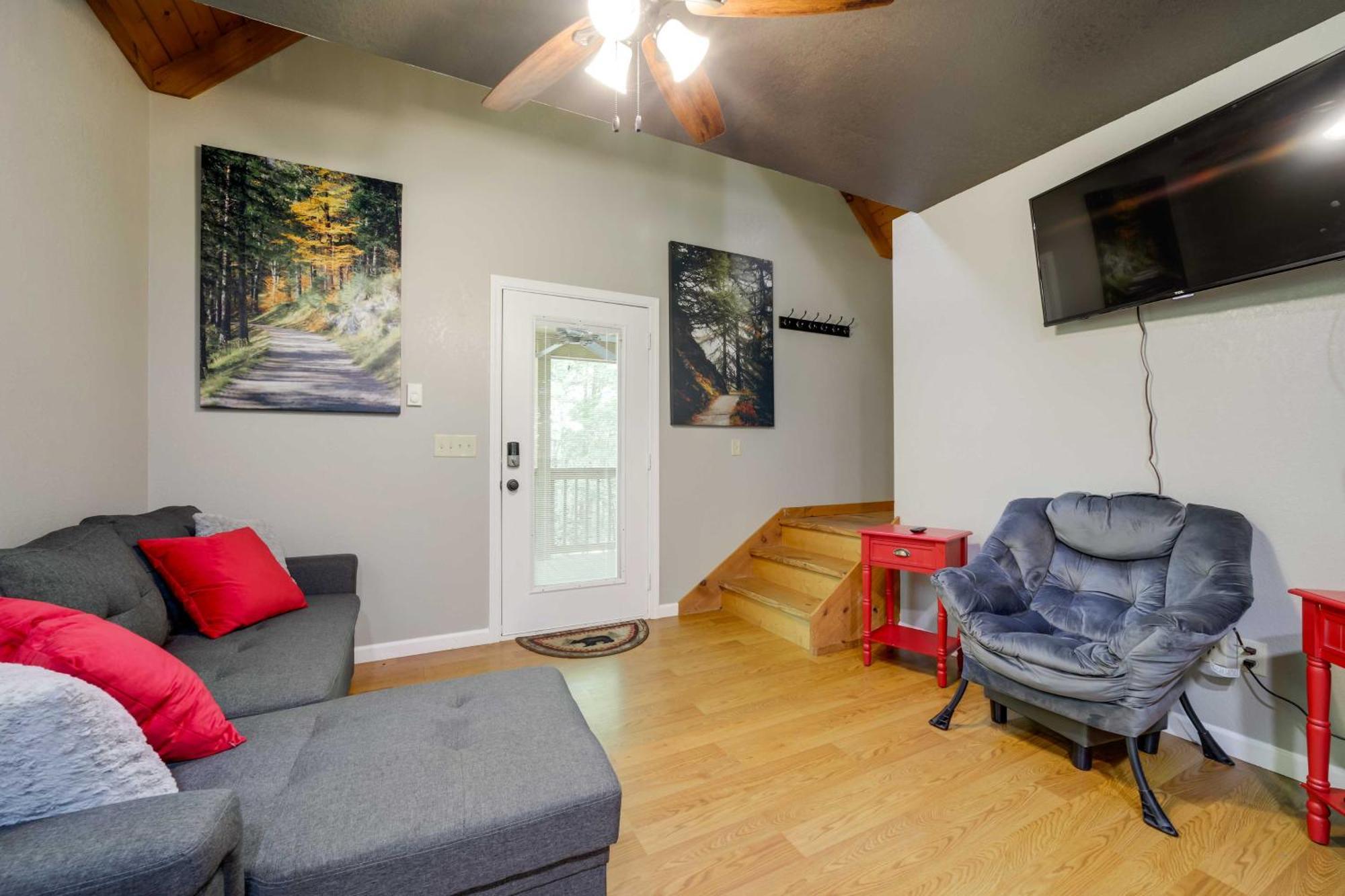 Cozy Whittier Cabin And Yard And Hot Tub, Pets Welcome 외부 사진