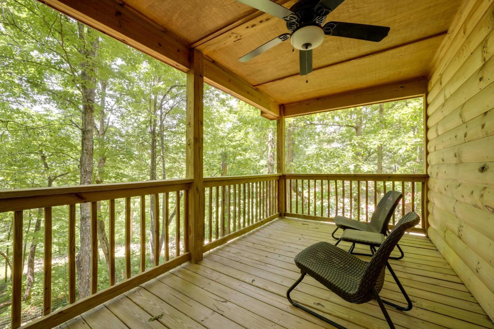 Cozy Whittier Cabin And Yard And Hot Tub, Pets Welcome 외부 사진