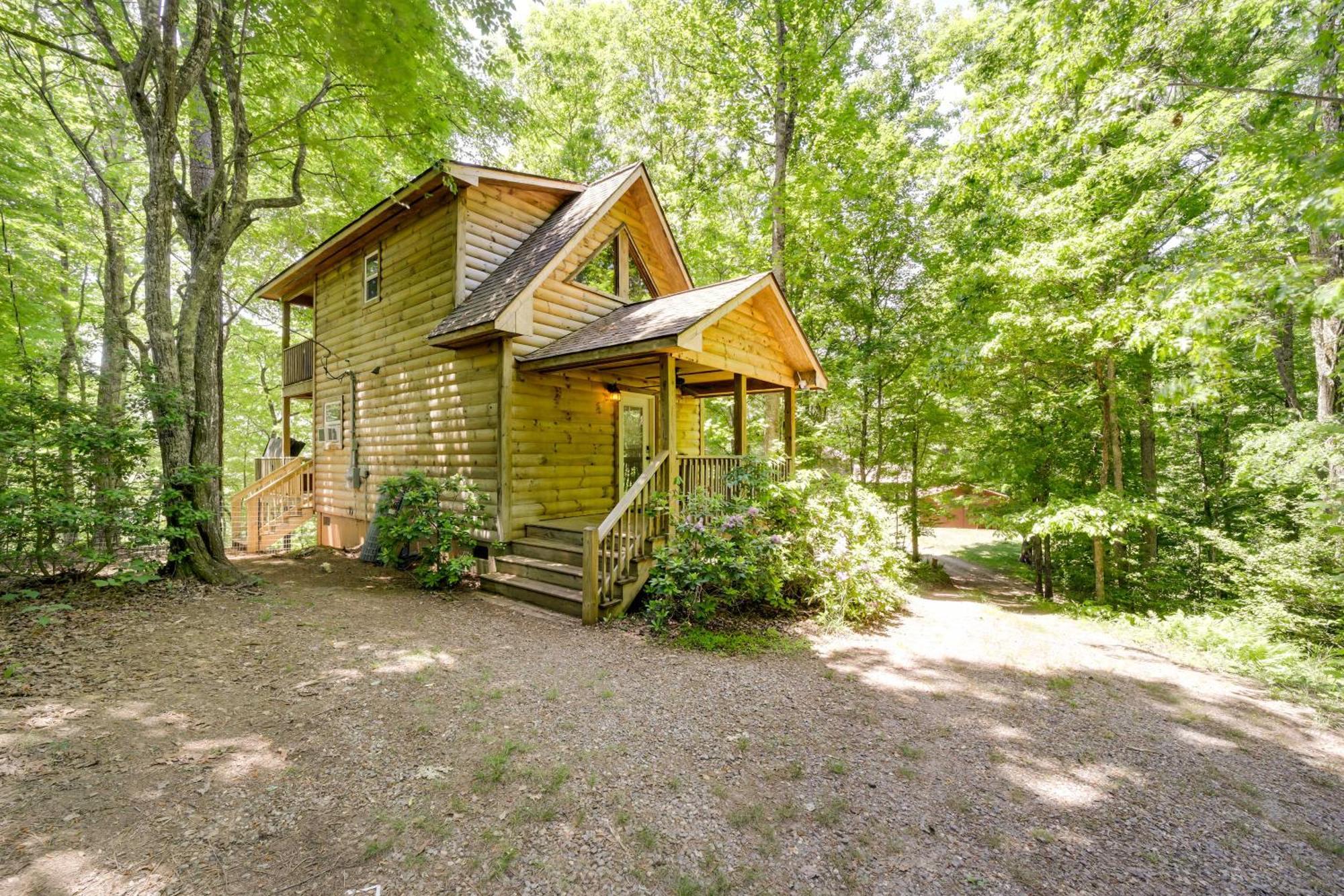 Cozy Whittier Cabin And Yard And Hot Tub, Pets Welcome 외부 사진